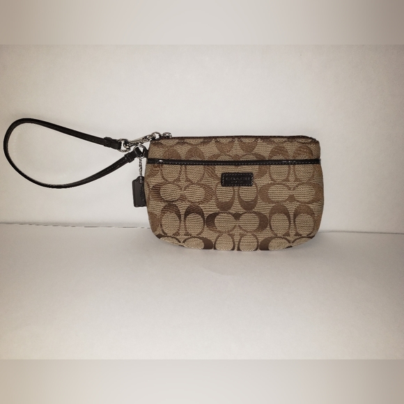 Coach Park Wristlet Purse - Picture 3 of 4